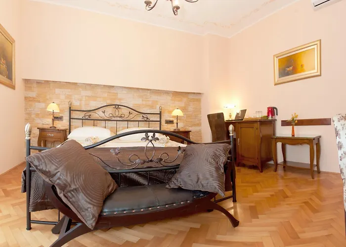 Unique Luxury Rooms
